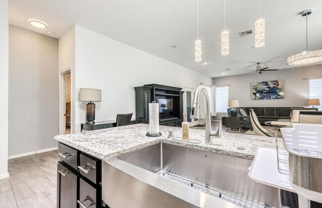 Building Photo - We have a beautiful home fully furnished with 4 bedroom-2 baths