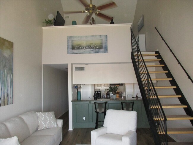 Building Photo - 12600 Melville Dr