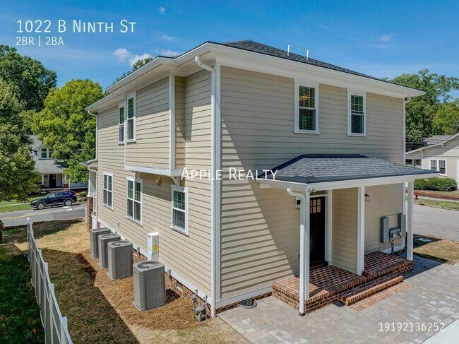 Building Photo - 1022 9th St