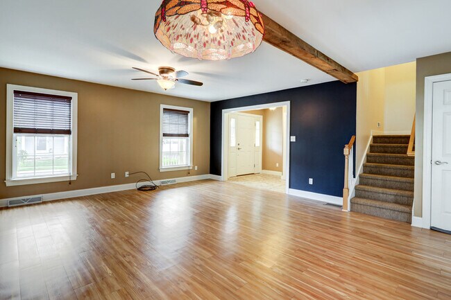 Building Photo - 258 Cool Creek Way