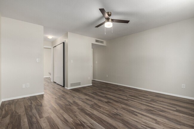 Building Photo - Green Valley- 3 bedroom/ 2 bathroom in 55+...