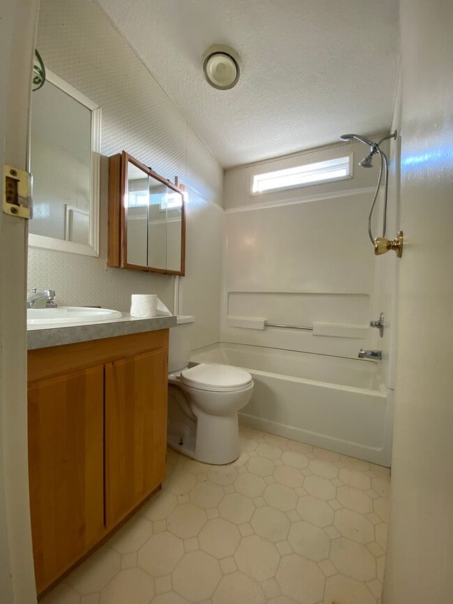 Building Photo - NOW SHOWING - DIRECT DUNES ACCESS!