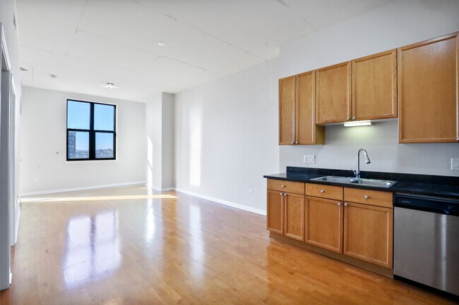 Building Photo - 1464 S Michigan Ave