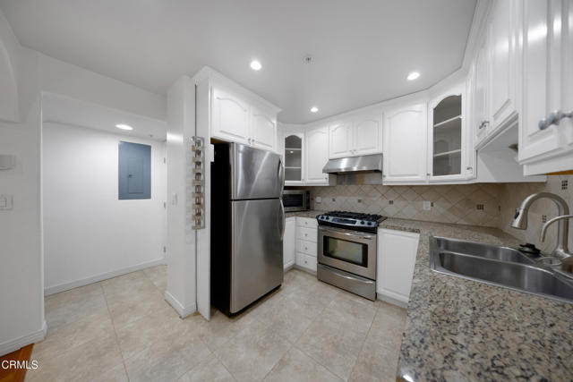 Building Photo - 4732 Radford Ave