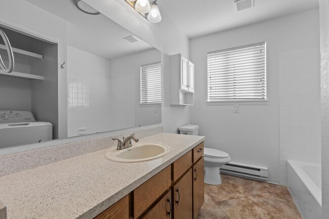 Building Photo - Large Luxury home complete with Washer and Dryer! Large Patio area.