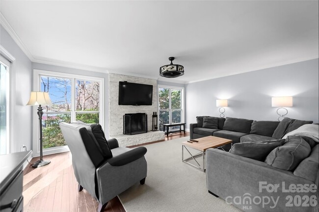 Building Photo - 19314 Yachtman Dr