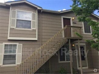 Building Photo - 4960 Universal Heights