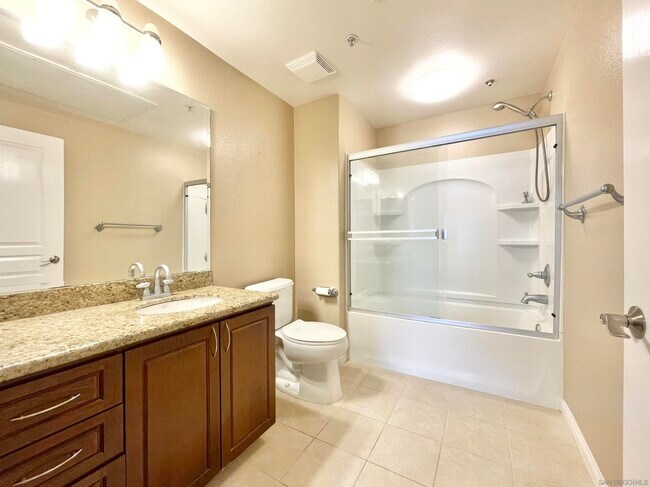 Building Photo - 3857 Pell Plz