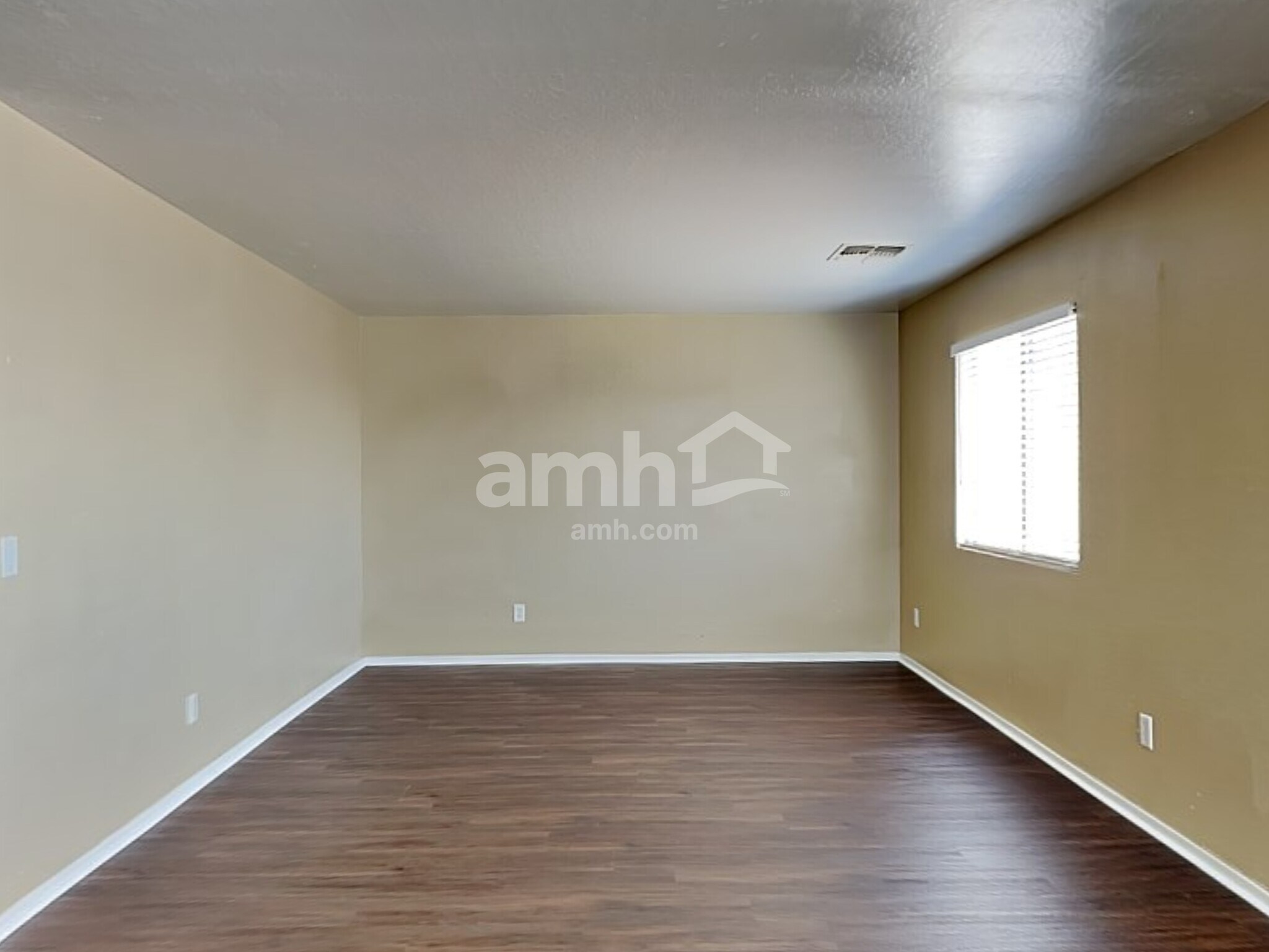 Building Photo - 21843 W Cocopah St