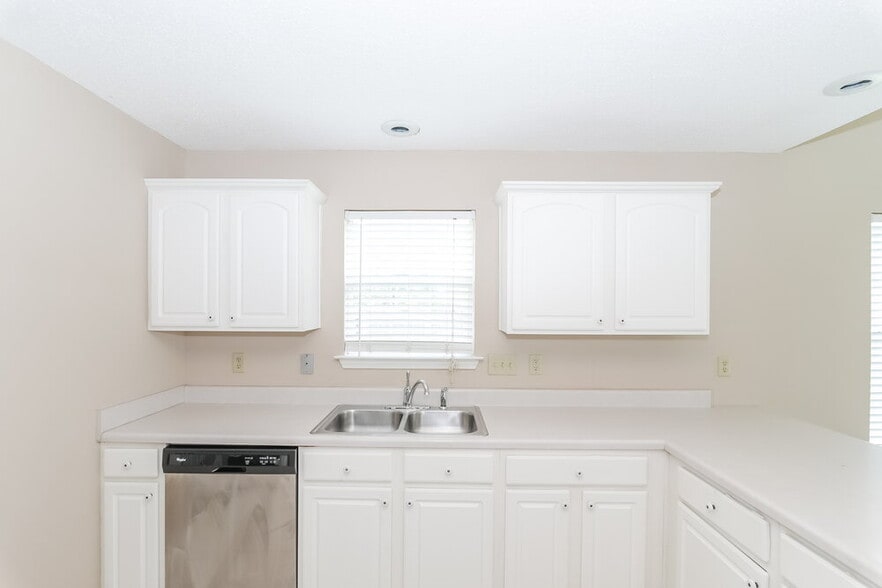 Building Photo - 11183 Ewe Turn Dr