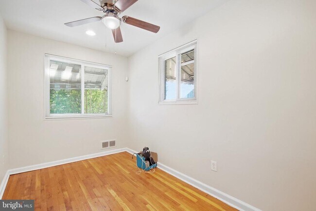 Building Photo - 4229 Fort Dupont Terrace SE