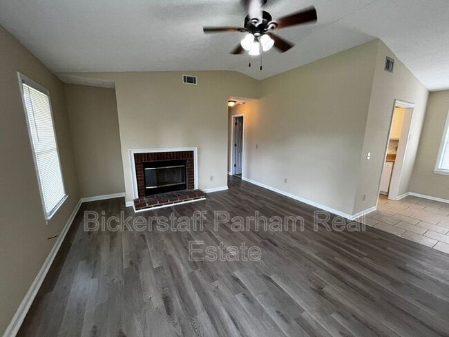 Building Photo - 103 Red Canyon Rd