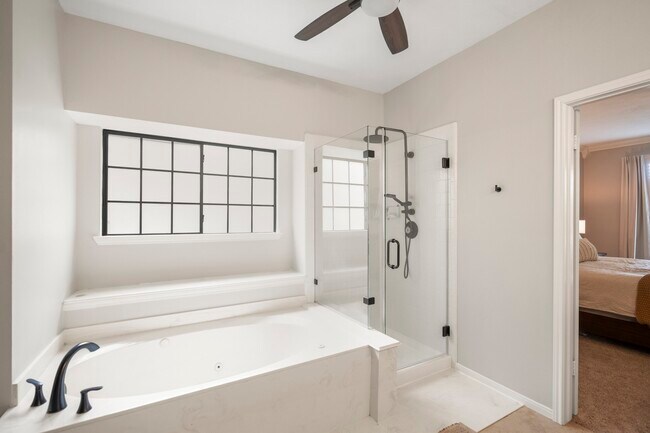 Building Photo - 16315 Hammerwood Ct