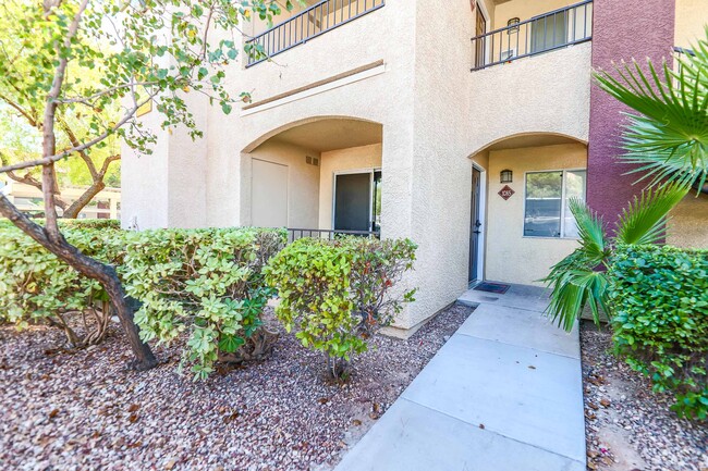 Building Photo - 7885 W Flamingo Rd