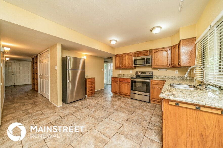 Building Photo - 7840 Bermejo Rd