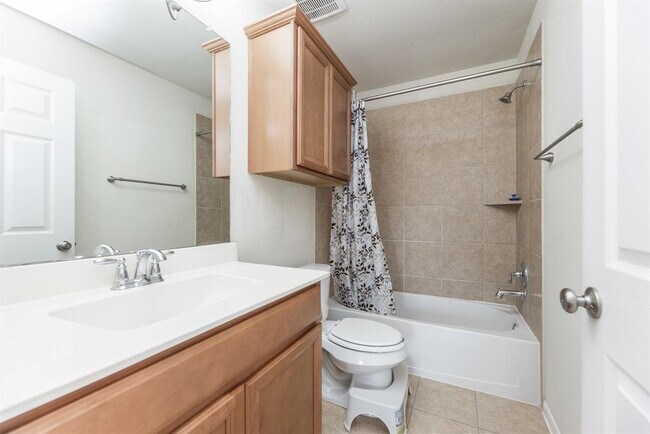 Building Photo - 17923 Alora Springs Trace