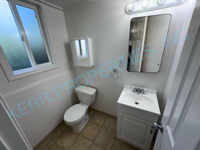 Building Photo - Charming 3-Bedroom Gresham Retreat with Spacious 1728 sq. ft. Layout and 2.5 Baths!