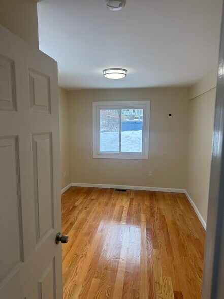 Bedroom 2 - 7 Williston Rd