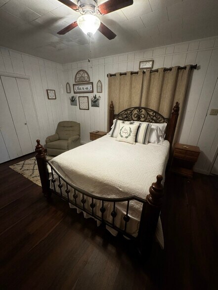 Building Photo - 3670 US-377