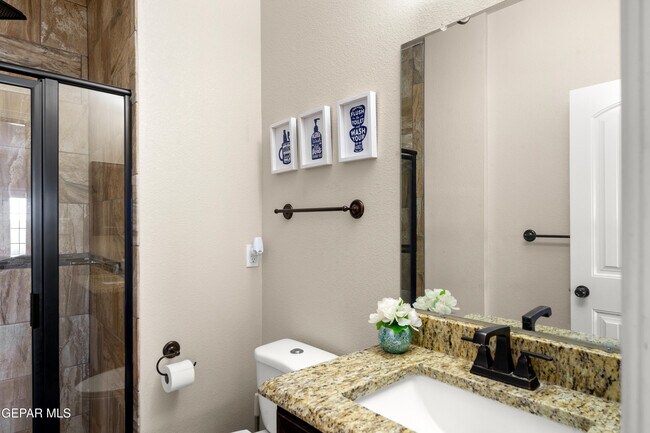 Building Photo - 13232 Emerald Isle St