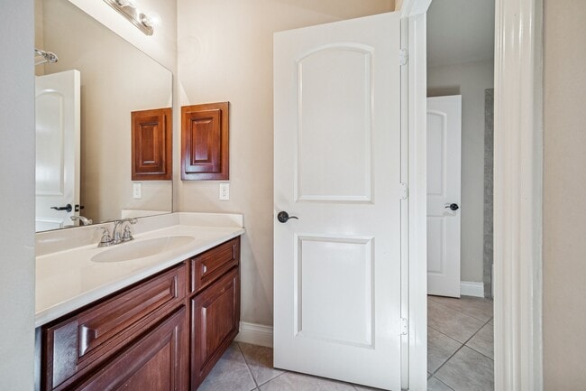 Building Photo - 8702 Stowe Creek Ln