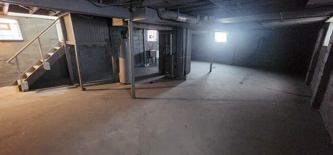 Building Photo - 16201 Turner St