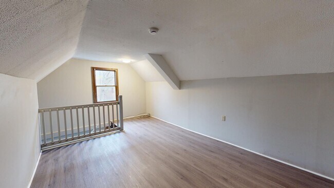 Building Photo - 3414 W 44th St