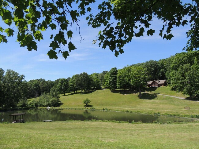 Building Photo - 438 Doodletown Rd