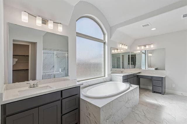 Building Photo - 3300 Honey Suckle Ln