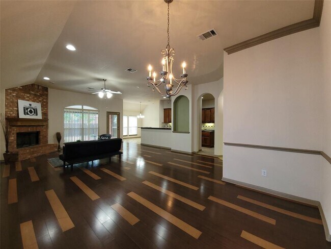 Building Photo - 10028 Lisi Anne Dr