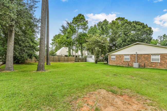 Building Photo - 1215 Tejas Blvd
