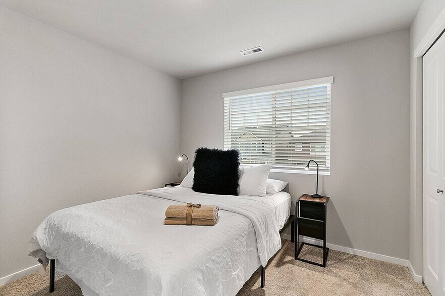 Building Photo - 10715 186th St Ct E