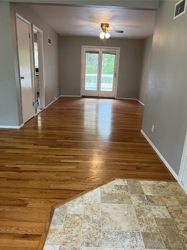 Building Photo - 1119 Port Diane Dr