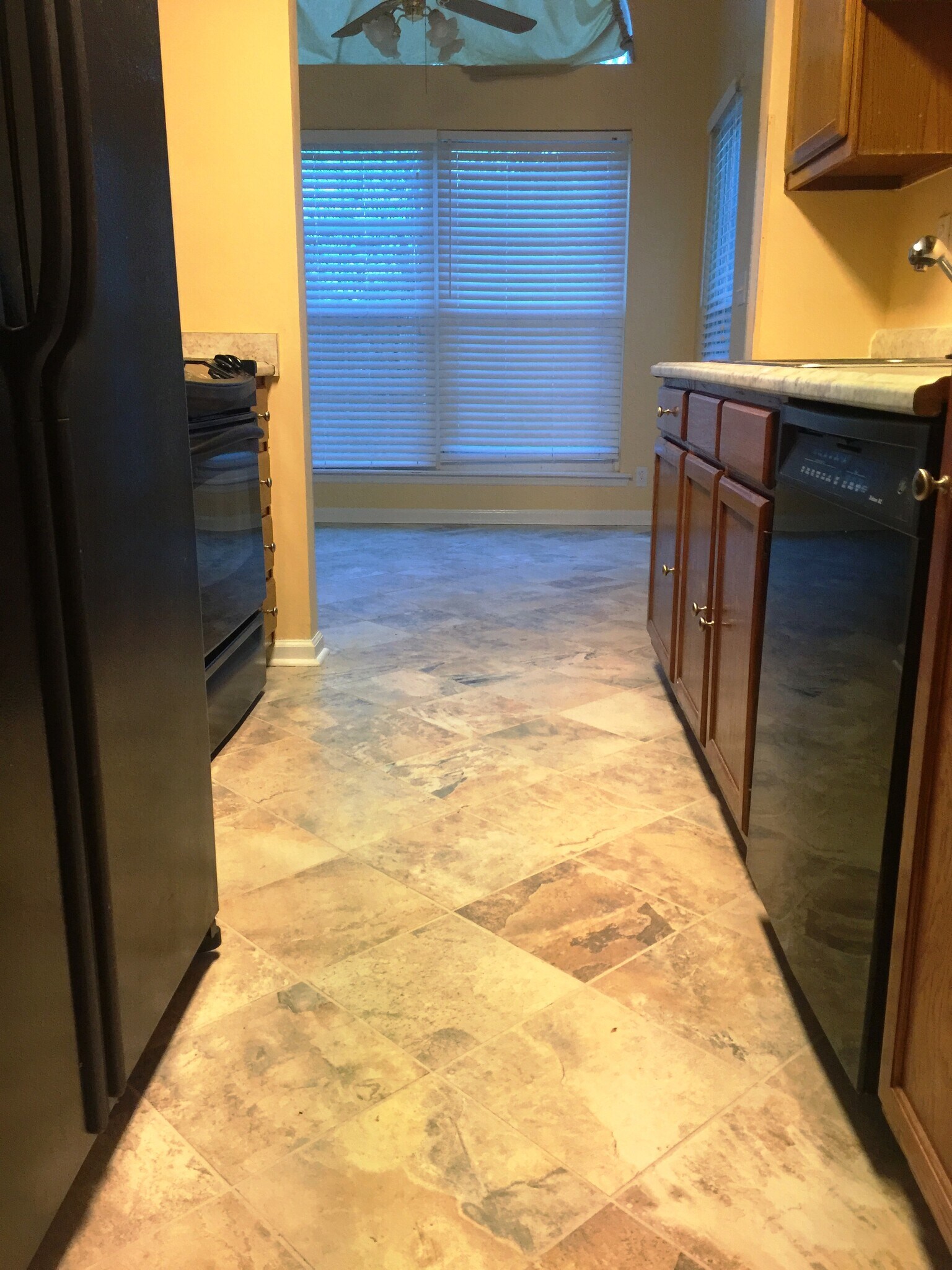 Kitchen - 1057 Stones Throw Dr NW