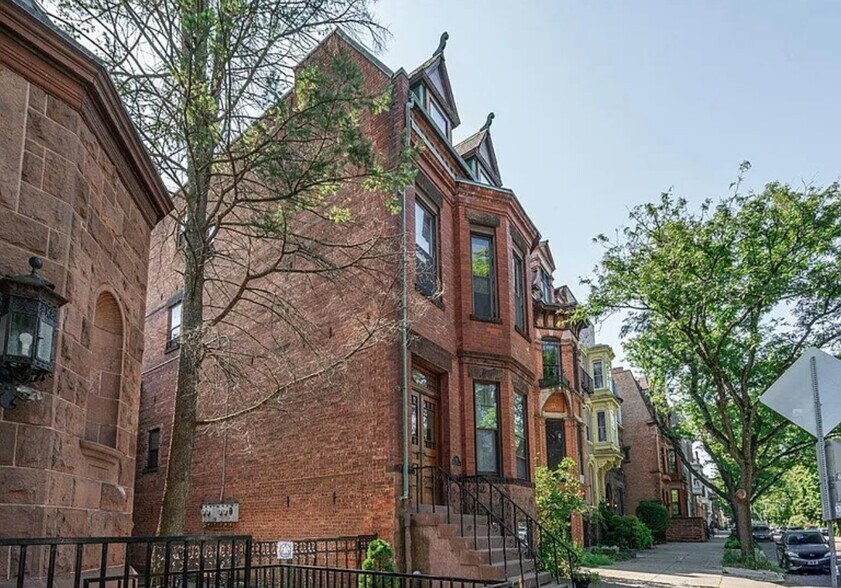 Building Photo - 18 Willett St