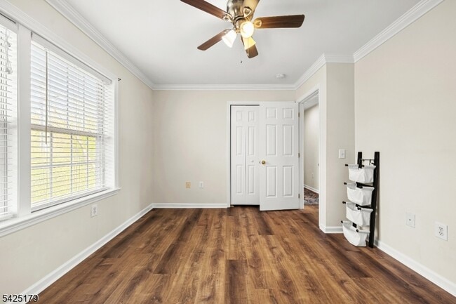 Building Photo - 112 Peapack Rd