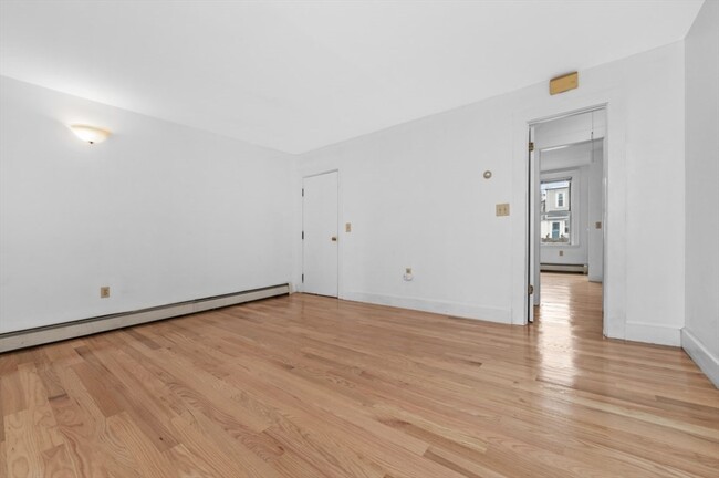 Primary Photo - 35 Allston St