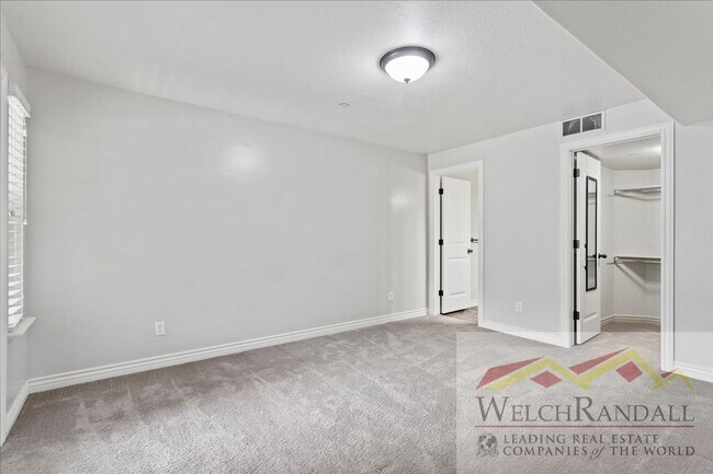 Building Photo - Beautiful 3 Bed 2 Bath Condo in Layton