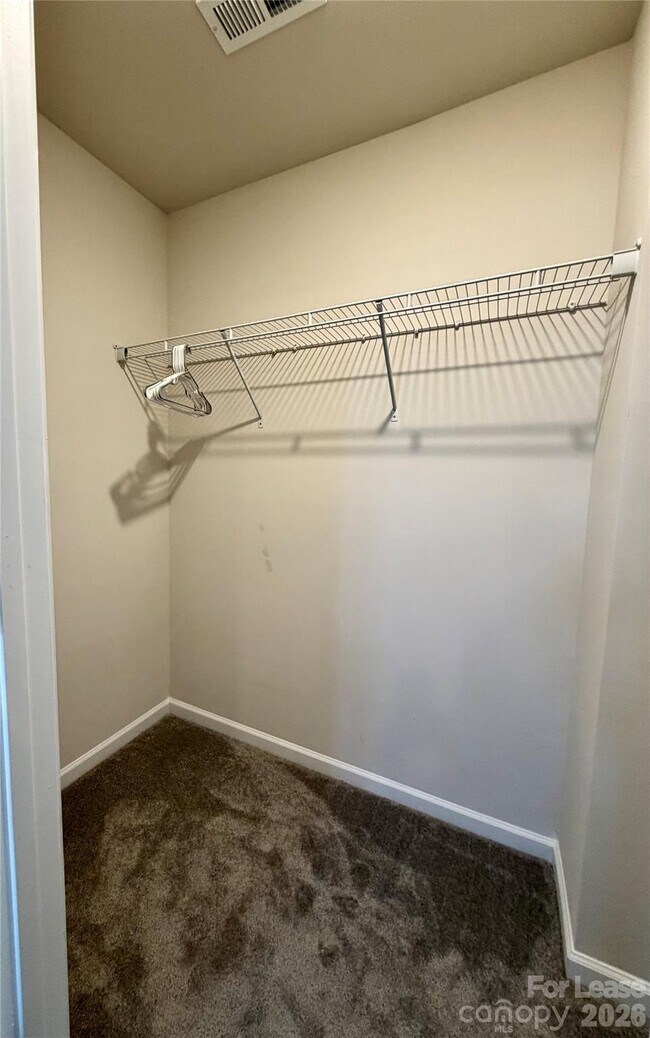 Building Photo - 365 Runner Stone Ln