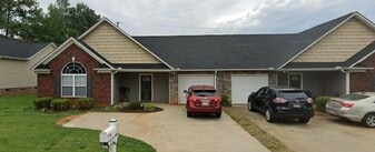 Building Photo - 512 Victoria Manor Dr