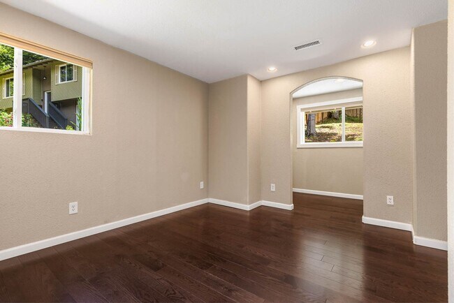 Building Photo - 18011 NE 156th St