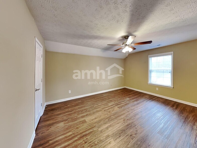 Building Photo - 589 Summerbrooke Ct