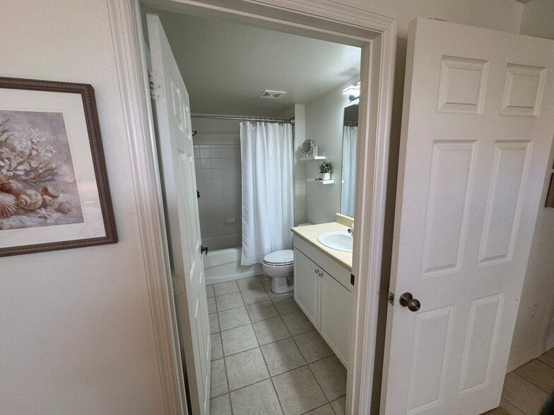 Building Photo - 15630 Ocean Walk Cir
