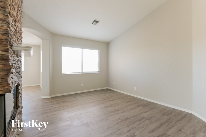 Building Photo - 528 Waterwheel Falls Dr