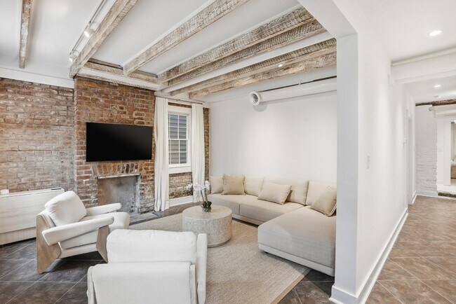 Primary Photo - 309 Lorch St