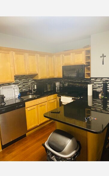 Building Photo - 61 De Pasquale Ave