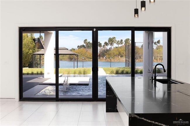 Building Photo - 43 Antigua Dr