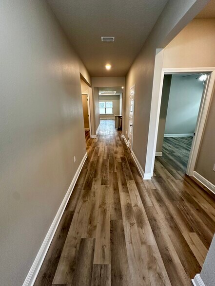 Building Photo - 24398 Alydar Lp