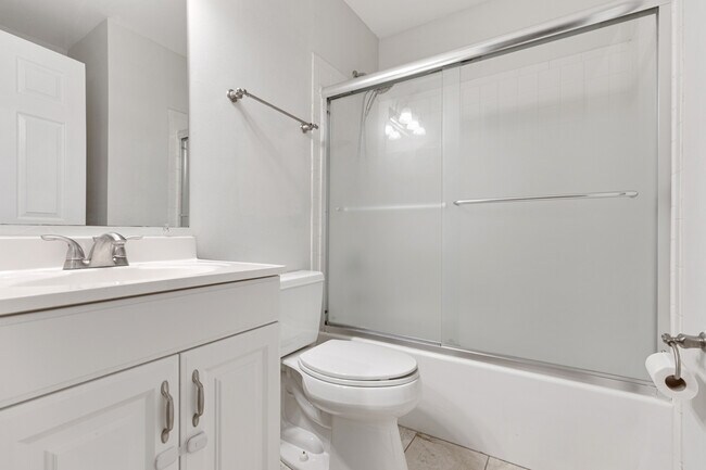 Building Photo - 86 N Victoria Ln