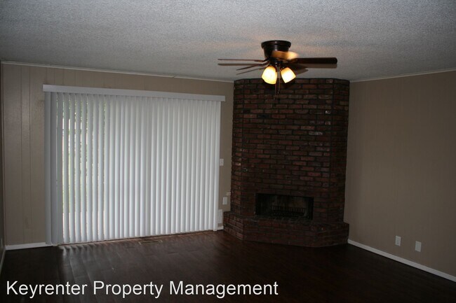 Building Photo - 3 br, 2 bath House - 9915 E 22nd Pl